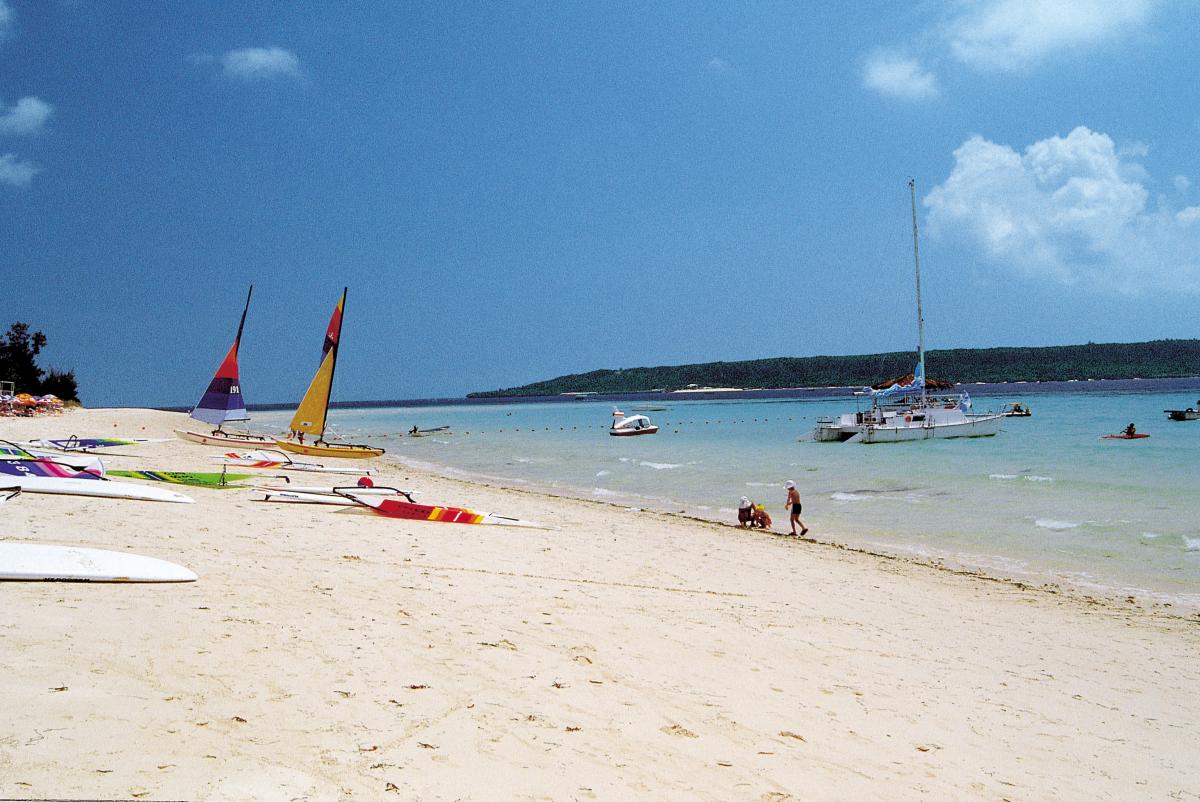 Yonaha Maehama Beach