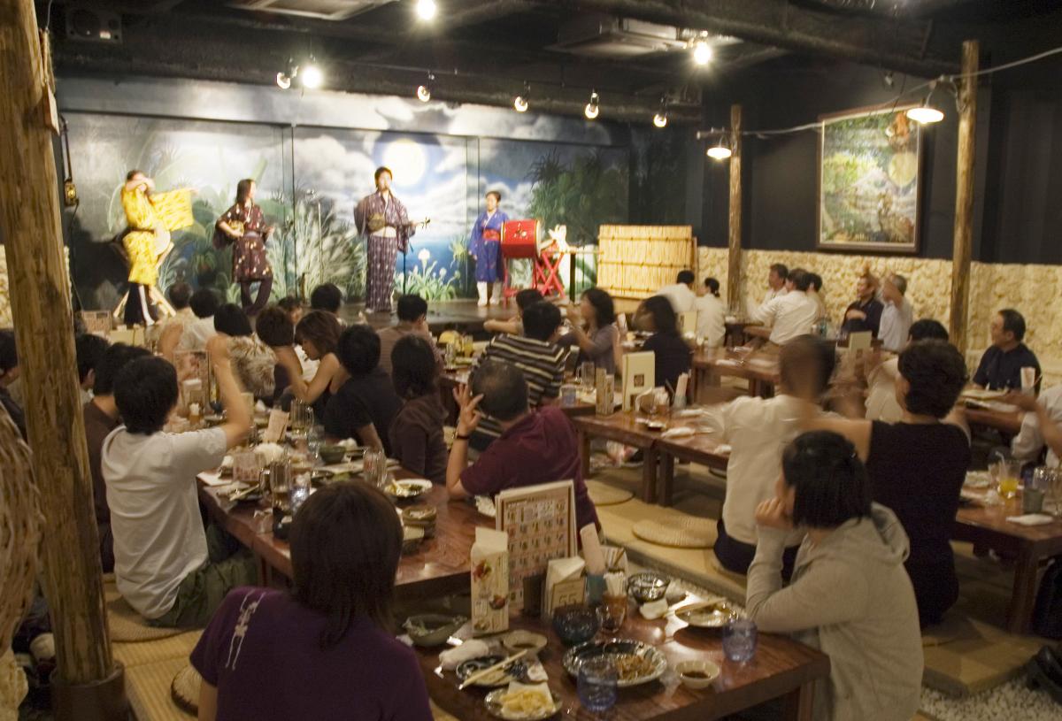 Tobarama Okinawa songs and local dishes